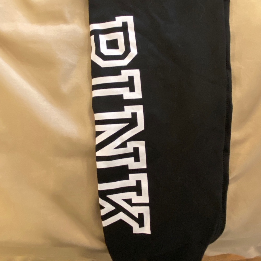 PINK LEGGINGS!!!